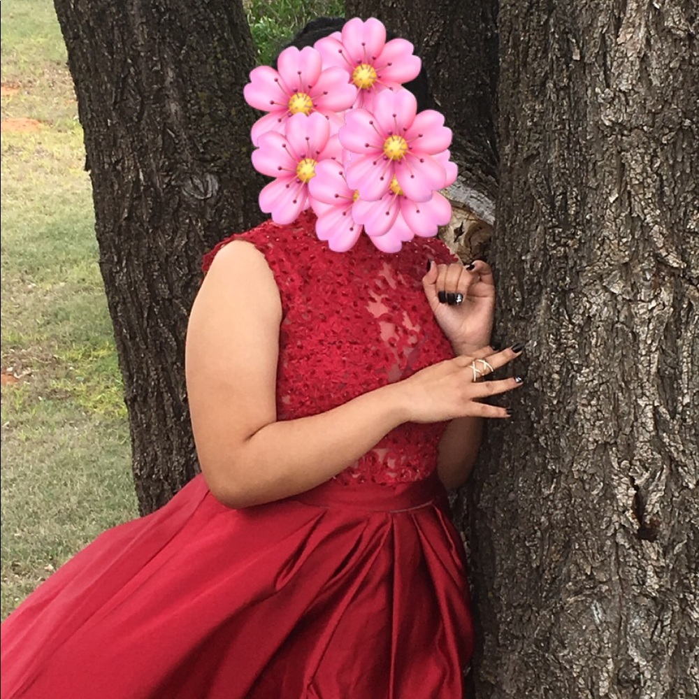 Bergundy/Red Prom Dress